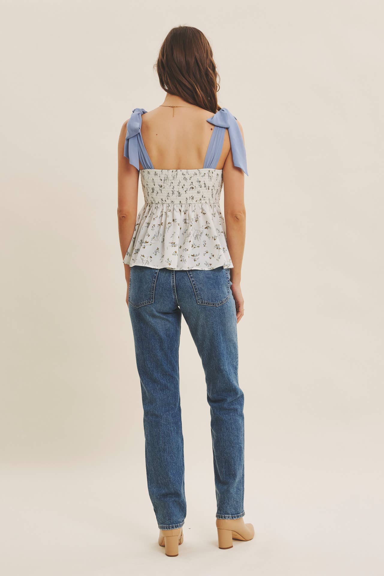 ROMANTIC FLORAL FLOWY SMOCKED TOP WITH BOW STRAPS : IVORY/BLUE / M