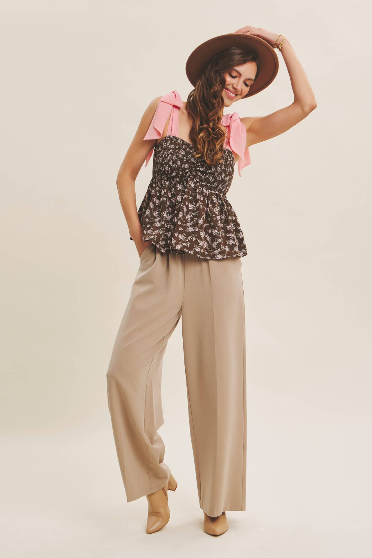 ROMANTIC FLORAL FLOWY SMOCKED TOP WITH BOW STRAPS : IVORY/BLUE / M