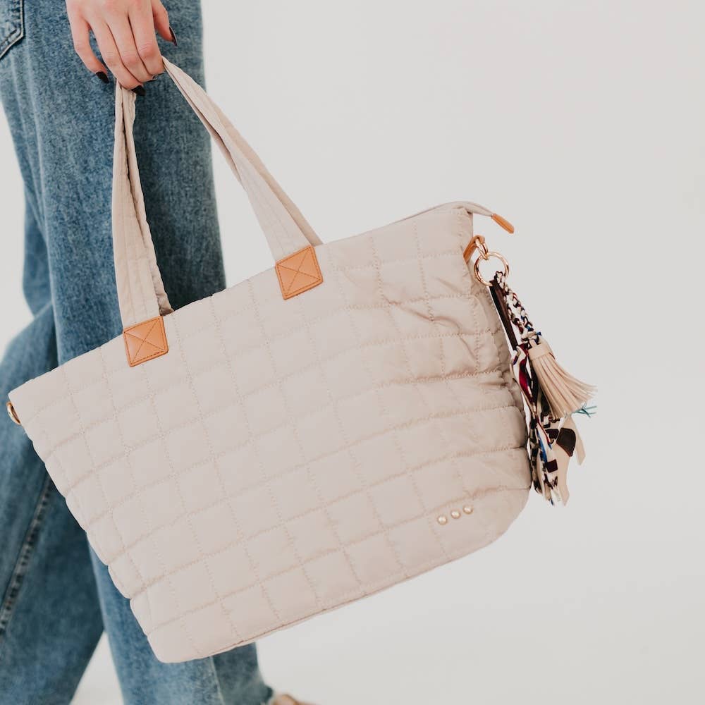 Day Dreamer Quilted Tote Bag: Orange