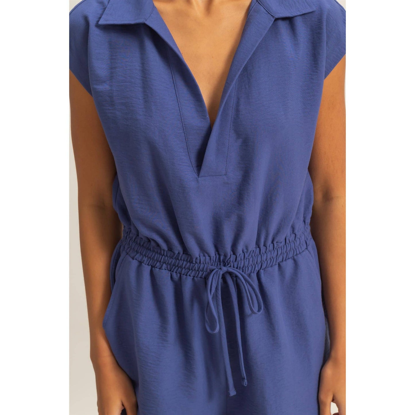 DZ25C253-Collared Romper with Buttonless Placket: BLACK / S-M-L(2-2-2)