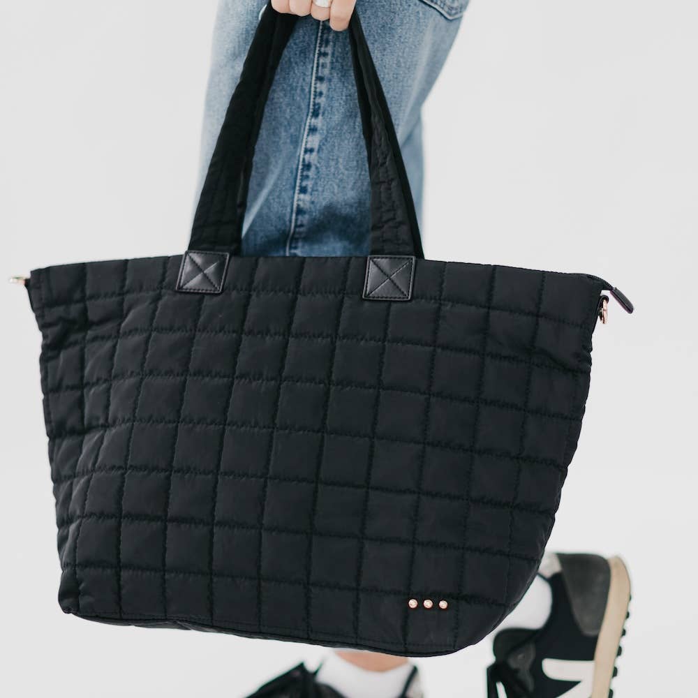 Day Dreamer Quilted Tote Bag: Orange