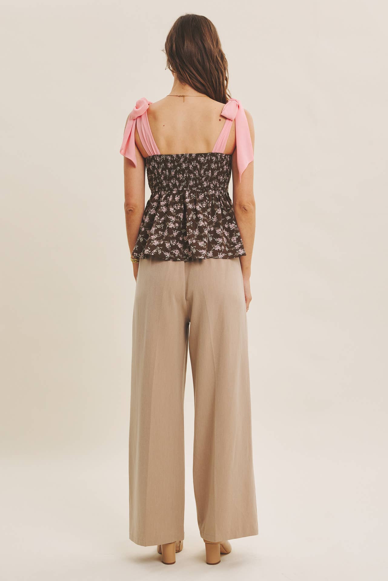 ROMANTIC FLORAL FLOWY SMOCKED TOP WITH BOW STRAPS : IVORY/BLUE / S