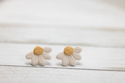 Daisy Studs