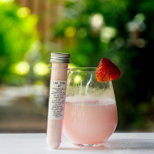 Cocktail Mix Shots: Love Potion #9