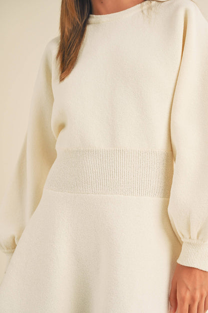 D2660   BALLON SLEEVE SWEATER DRESS: BLACK / S
