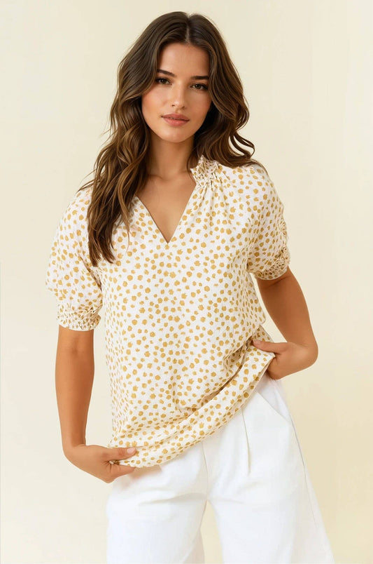 JACQUARD DOT PRINT SHORT SLEEVE BLOUSE - 44497T: MUSTARD / M