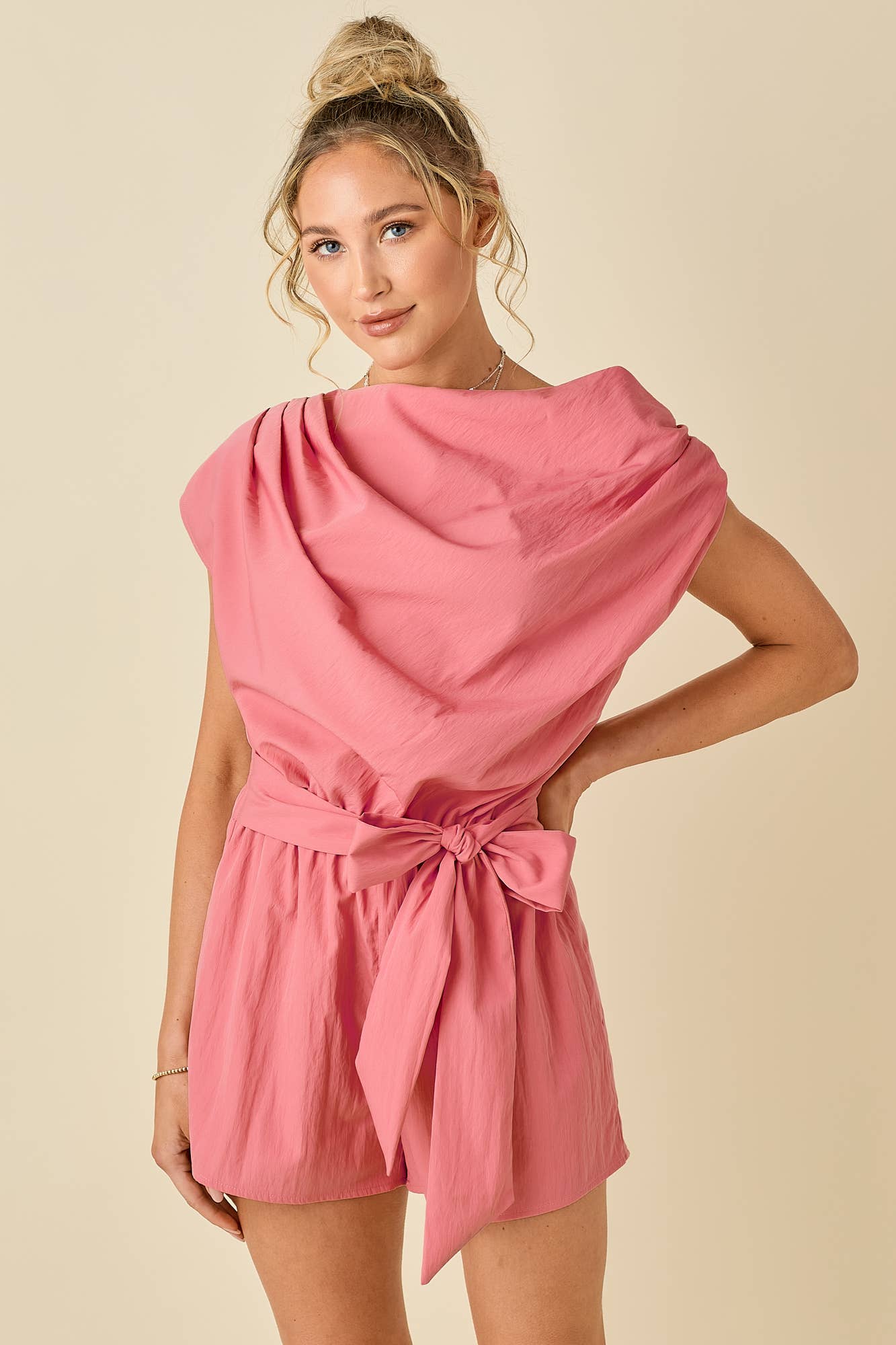 Draped unbalanced drop shoulder romper: AQUA / L
