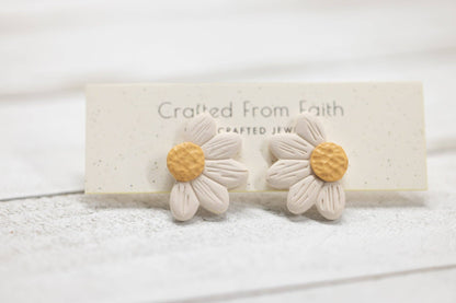 Daisy Studs